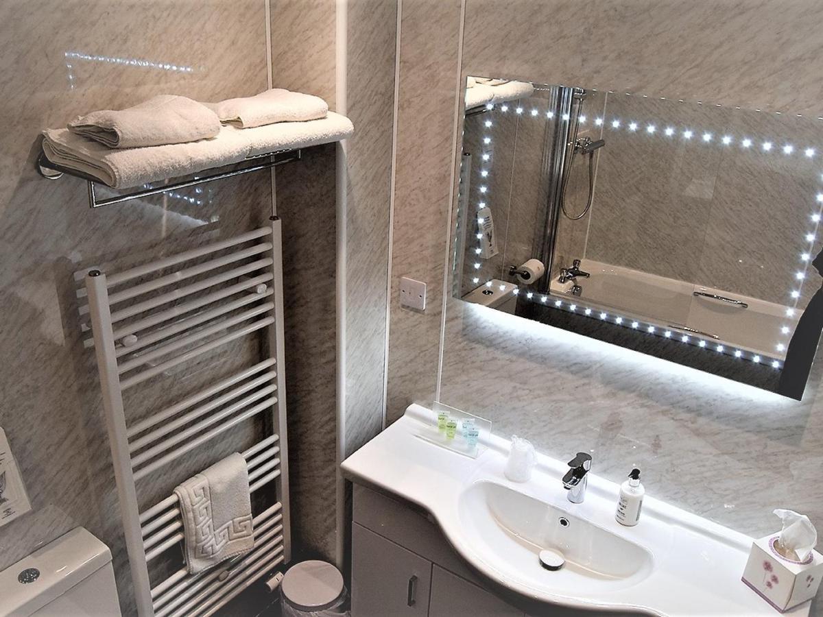 แอน-แอร์อิด เบด แอนด์ เบรกฟาสต์ พอร์ตทรี Bed & Breakfast พอทรี ภายนอก รูปภาพ